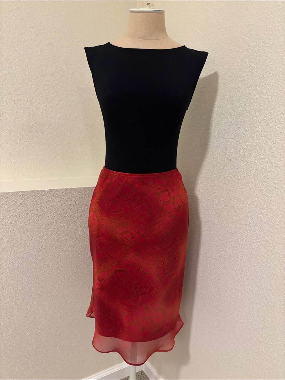 Vintage Y2K A Byer Snakeskin Print Knee Length Skirt Red Fall Color